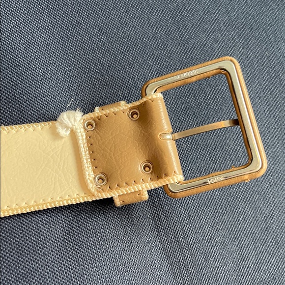 Vintage Women’s Taupe Leather Belt Size S